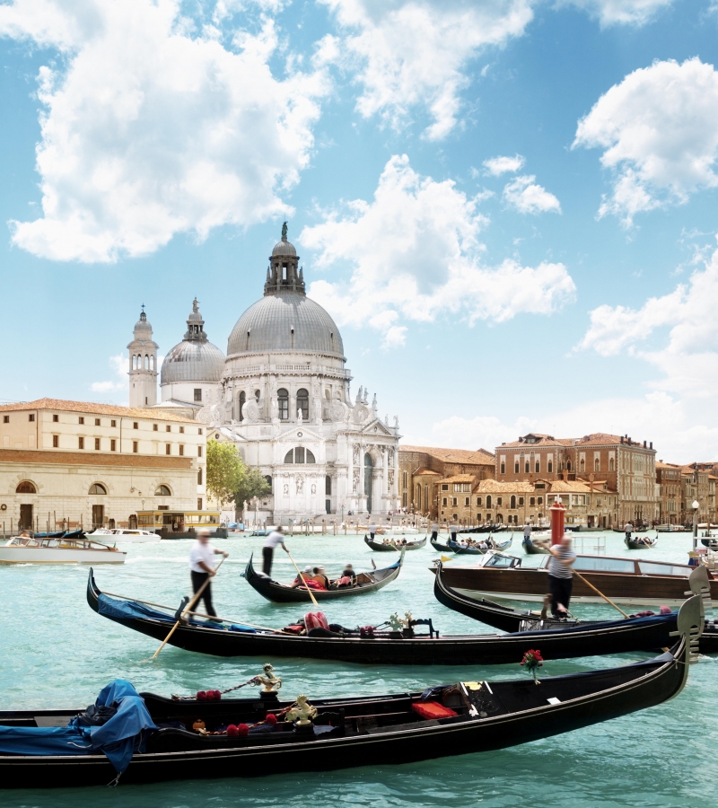 Venedig, Gondeln vor der Basilika Santa Maria della Salute, Foto: Iakov Kalinin / depositphotos Venedig, Gondeln vor der Basilika Santa Maria della Salute, Foto: Iakov Kalinin / depositphotos