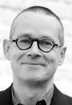 Dr.  Karsten Müller